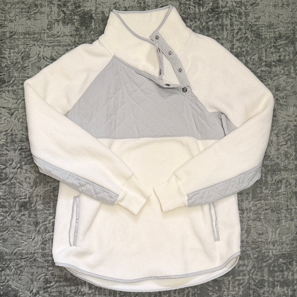 Abercrombie & Fitch Asymmetrical Snap-Up Fleece Pullover